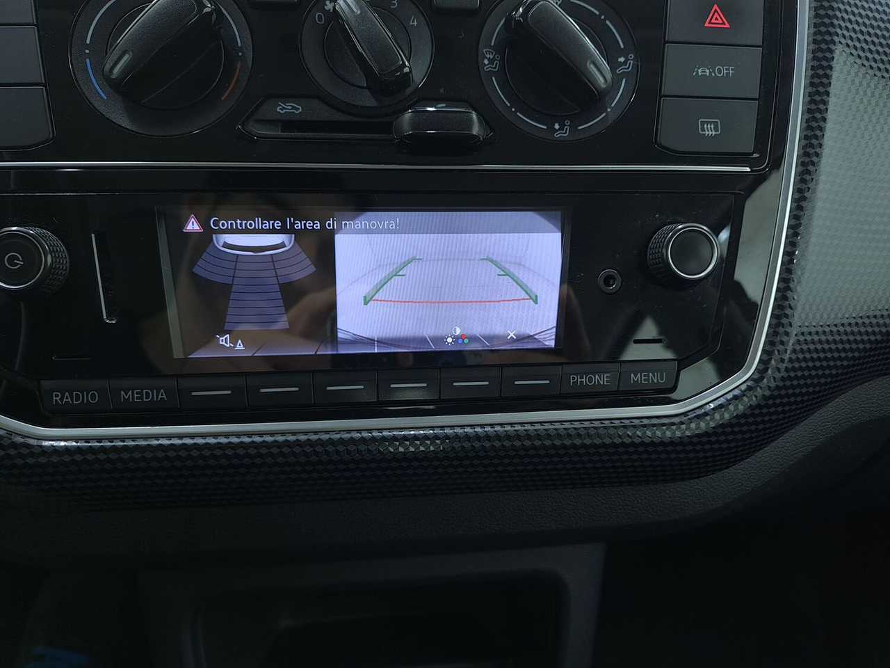 Volkswagen Up — photo 13