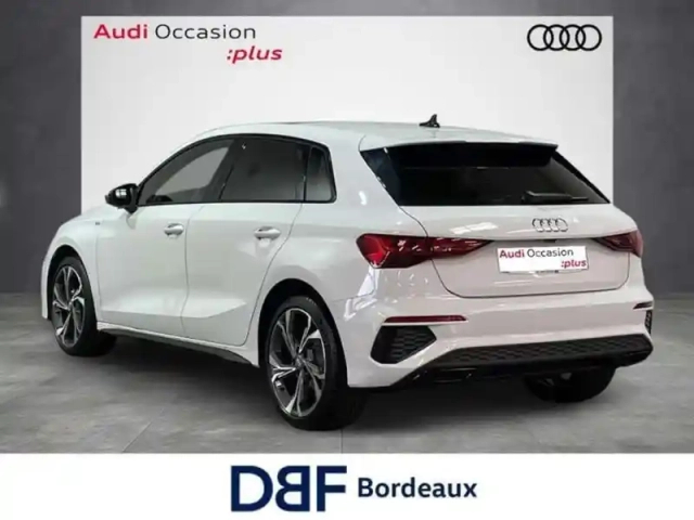 Audi A3 35 tdi 150 s tronic 7 s line — photo 13