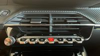 Peugeot 2008 1.2 PureTech 130ch S&S GT EAT8 — photo 26