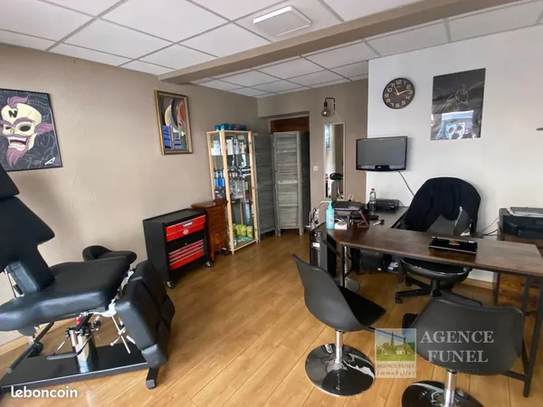 Local commercial 15 m² Saint-Vallier-de-Thiey