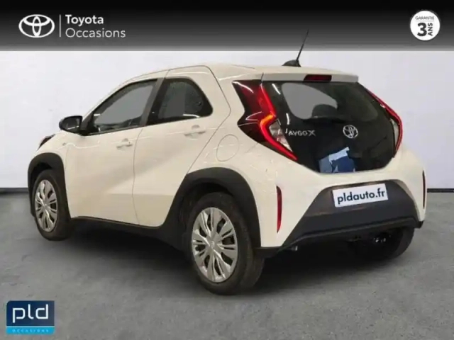 Toyota Aygo X 1.0 vvt-i 72ch dynamic my24 — photo 3