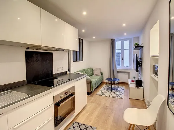 A VENDRE EN EXCLUSIVITÉ ! Studio Trans En Provence 28 m²