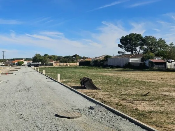 Terrain 385 m²