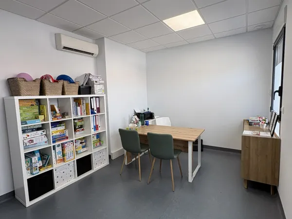 LOCAL PROFESSIONNEL