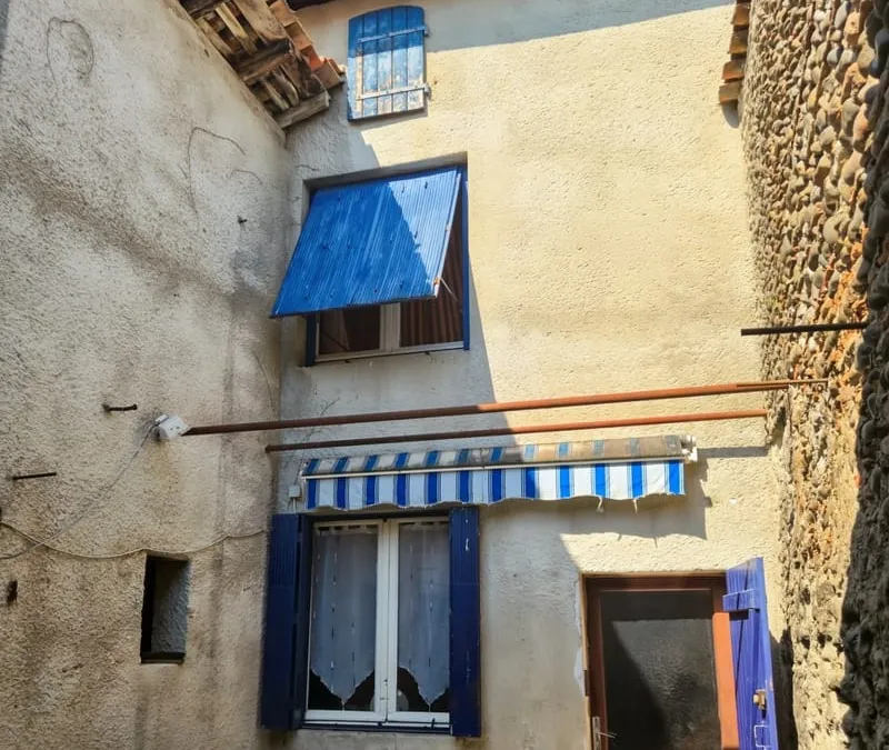 Photo 1