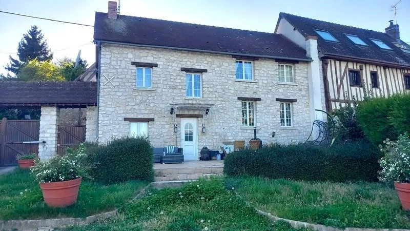 Photo 1