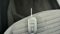 Peugeot 2008 1.2 PureTech 130ch S&S Style — photo 16