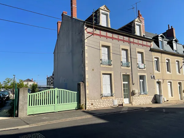 Maison 11 pièces 175 m²