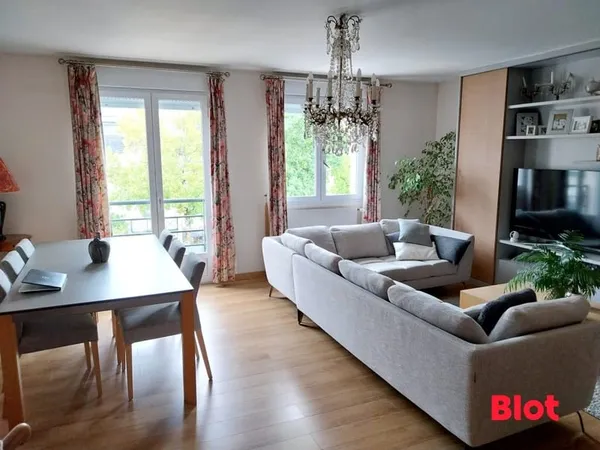 Vente appartement NANTES La Noë Lambert type 5 en duplex avec garage.