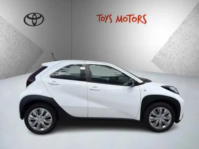 Toyota Aygo 1.0 vvt-i 72 dynamic — photo 6