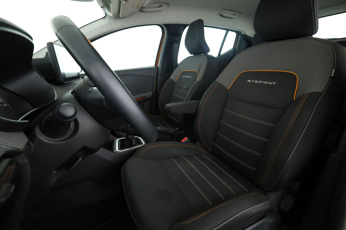 Dacia Sandero Stepway 1.0 TCe Confort — photo 9