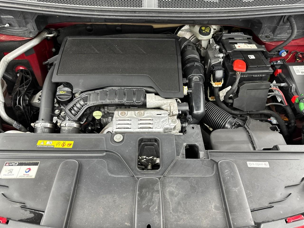Peugeot 3008 puretech 130ch s&s eat8 active pack — photo 13