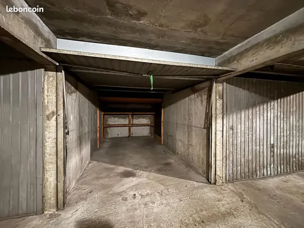 Garage/box 13 m² Echirolles