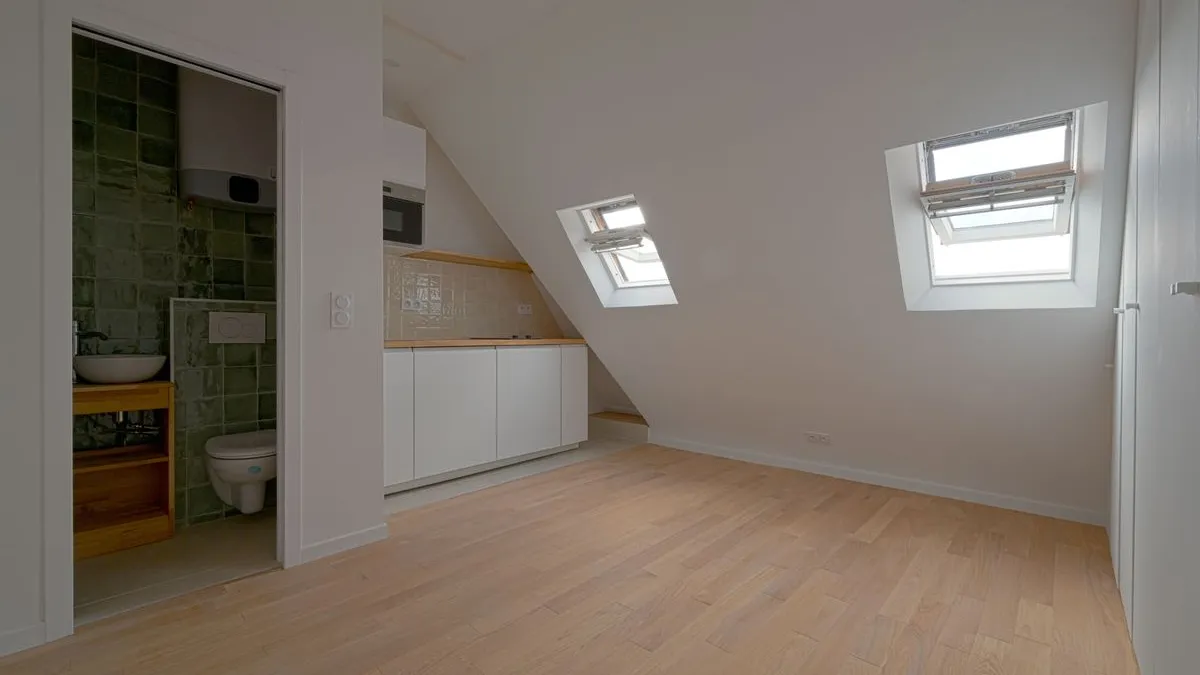 Photo 1