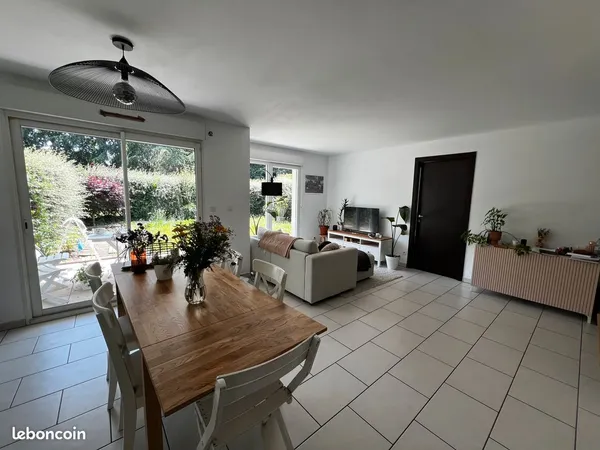 T2 meublé 54 m² avec terrasse et jardin privatif