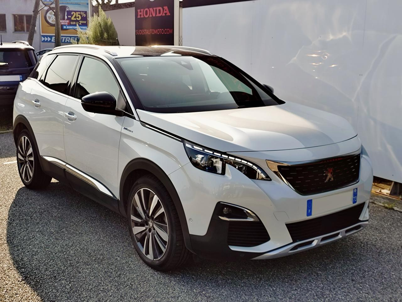 Peugeot 3008 hybrid4 300 e-eat8 gt line — photo 6