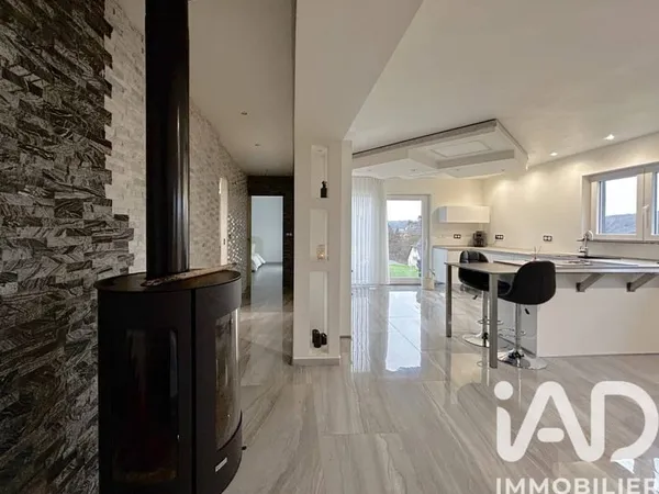 Maison 8 pièces 226 m²
