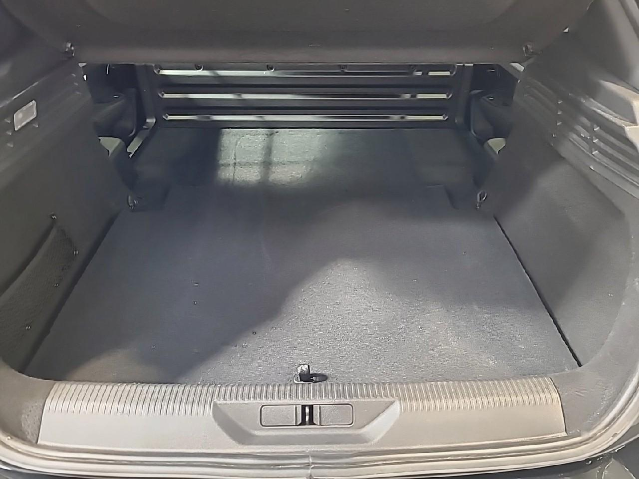 Peugeot 308 puretech 130ch s&s eat8 allure pack — photo 14
