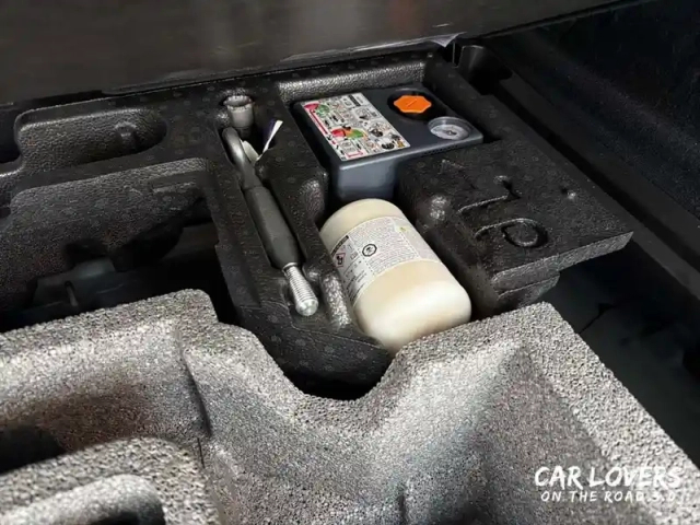 Volvo Xc60 t8 recharge awd 303 ch + 87 ch geartronic 8 — photo 24