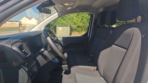 Opel Vivaro Cabine Approfondie 2.0 BlueHDi 180 EAT8 - Taille M – 2025 – 36369 km – Diesel – Boîte Automatique — photo 15