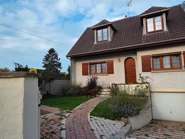 Pavillon 6 pièces 100 m²