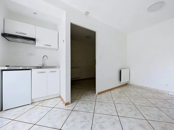 CASTILLON-LA-BATAILLE: Appartement T2 moderne
