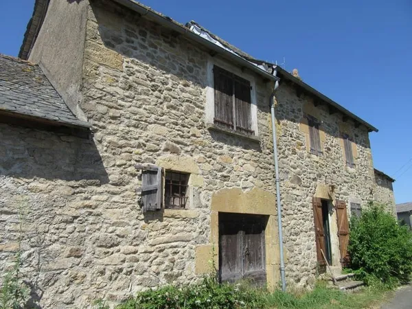 Exclusivité SENERGUES Maison en pierre T3 d'environ 68 m² ha