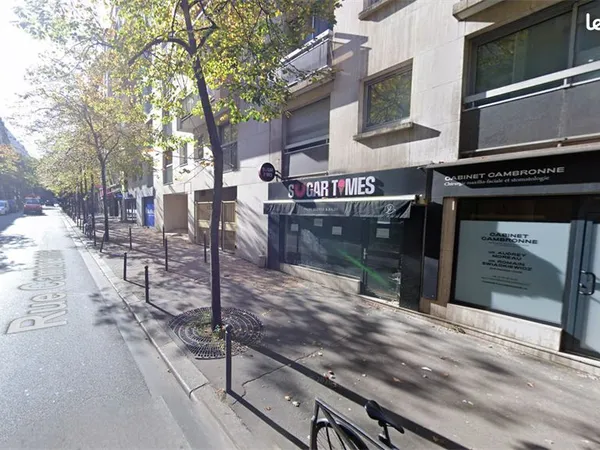 Local commercial 32 m² PARIS