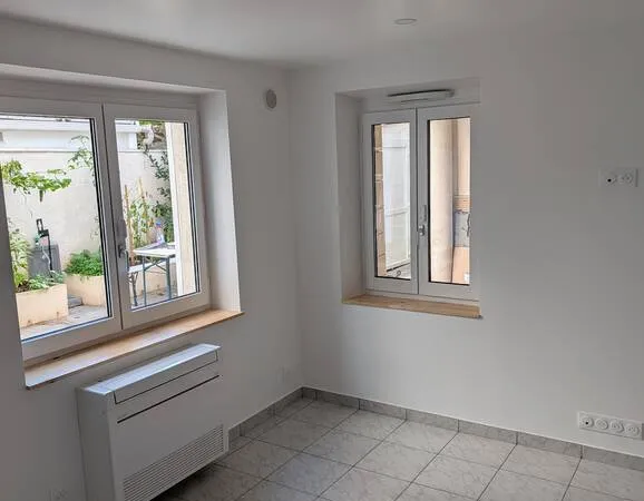 Studio 1 pièce 20 m²