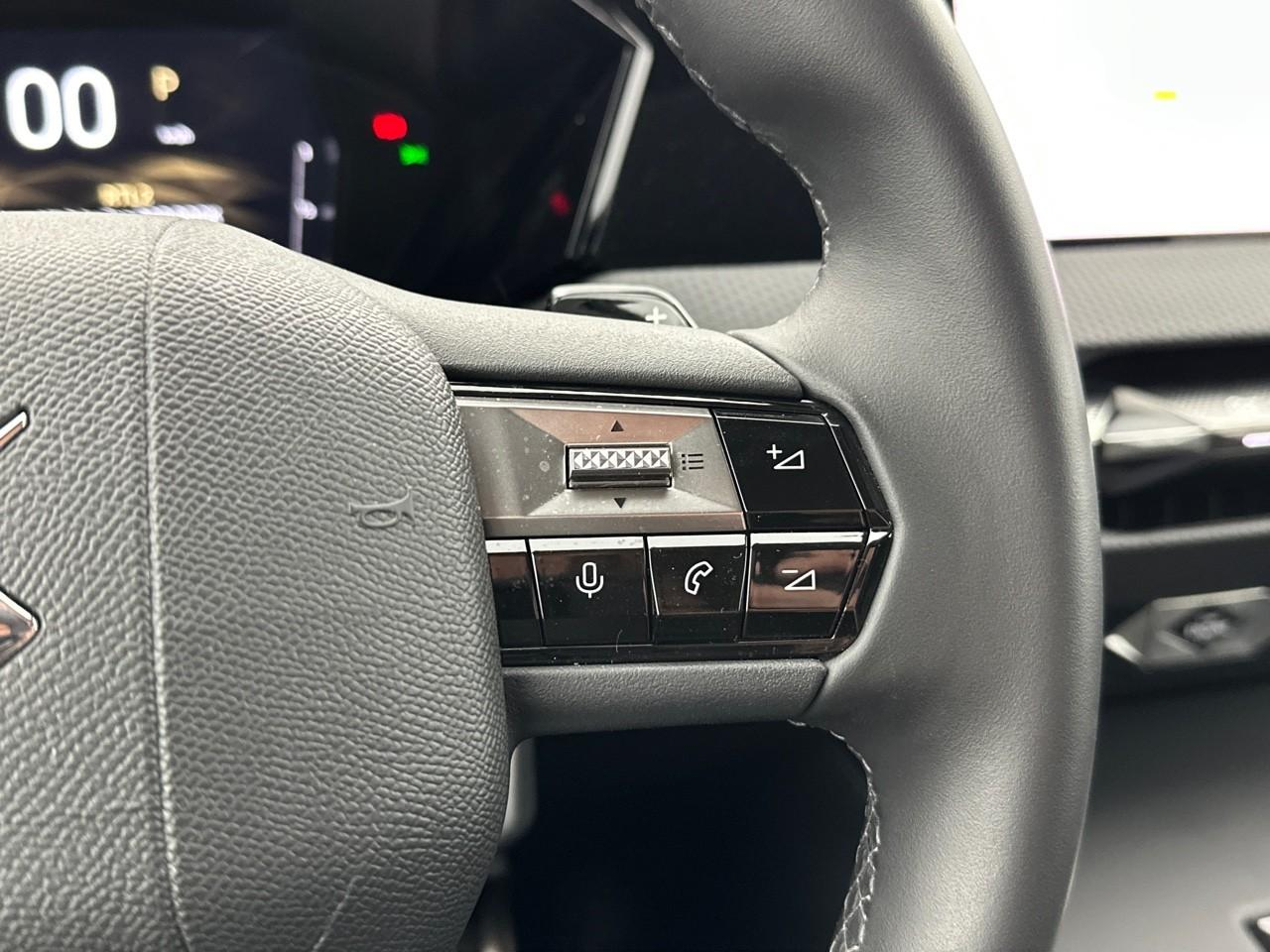 Ds Ds 4 puretech 130 eat8 rivoli — photo 21