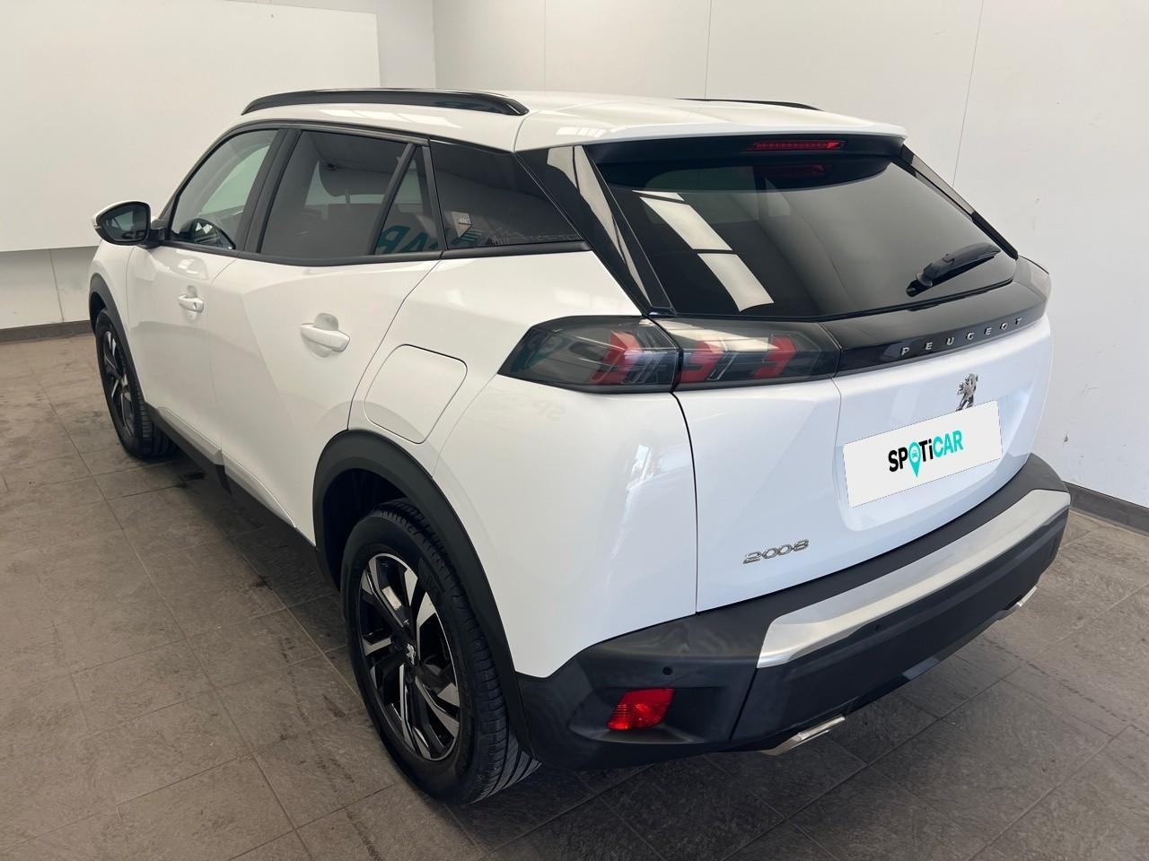 Peugeot 2008 puretech 130 s&s bvm6 roadtrip — photo 7