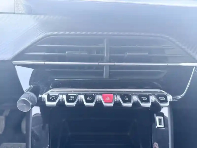 Peugeot 208 puretech 75 s&amp;s bvm5 — photo 48