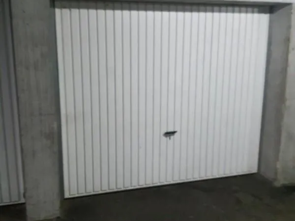 Garage/box 12 m² Besancon