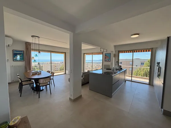 Loue appartement meublé 102m² Nice - Corniche Fleurie