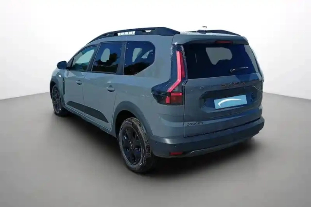 Dacia Jogger tce 110 7 pl — photo 4