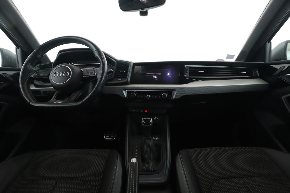 Audi A1 Sportback 40 TFSI S Line S Tronic 7 — photo 11
