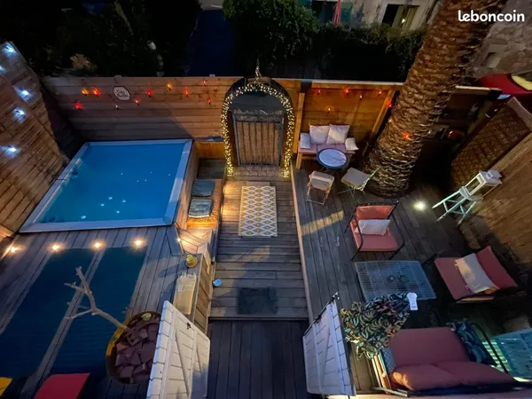 Maison de village de charme, 18ème, entièrement rénovée, meublée et prête à vivre
