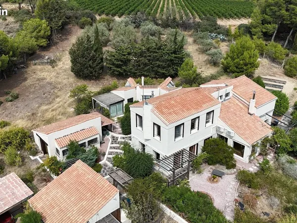 Propriété 7 pièces 250 m²