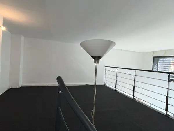 Local commercial 22m2 esthétique onglerie robes