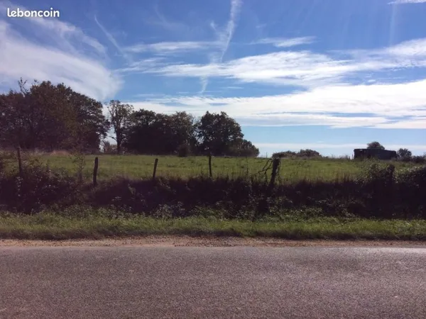 Terrain constructible a viabiliser 2410m2