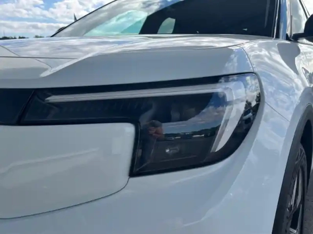 Ford Explorer 286ch extended range 79kwh pack premium rwd — photo 15