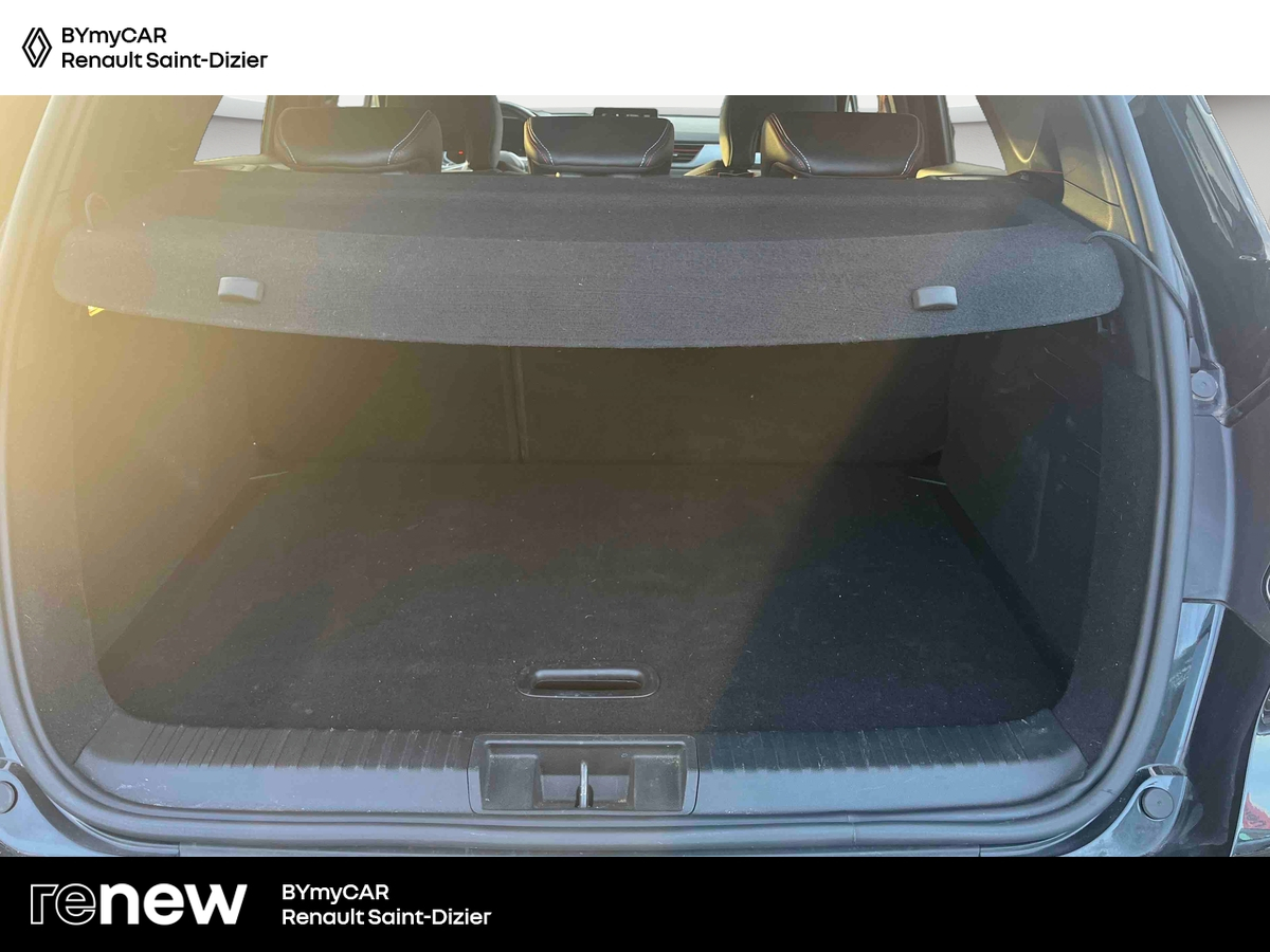Renault Captur mild hybrid 160 EDC — photo 13