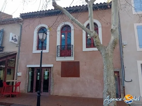 Local commercial 164 m²