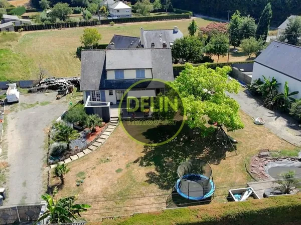 Maison 6 chambres - 159 m2 - Hédé-Bazouges