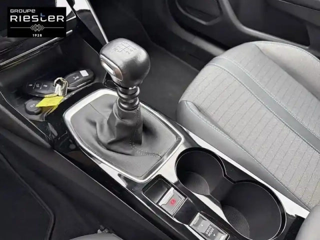 Peugeot 2008 puretech 130 s&amp;s bvm6 — photo 14