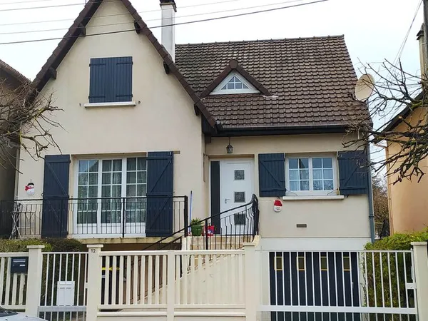 Maison individuelle 113 m² - Viry-Châtillon (Centre-ville/Port-Aviation)