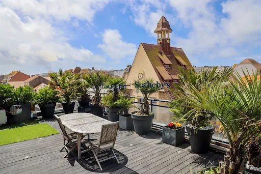 Appartement 6 pièces 195 m²