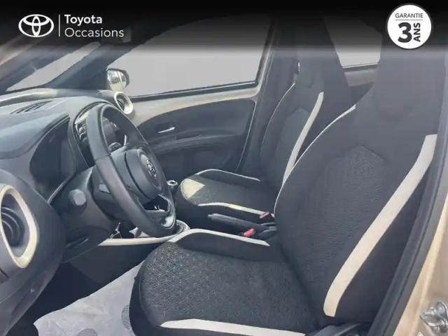 Toyota Aygo X 1.0 vvt-i 72ch design my24 — photo 11