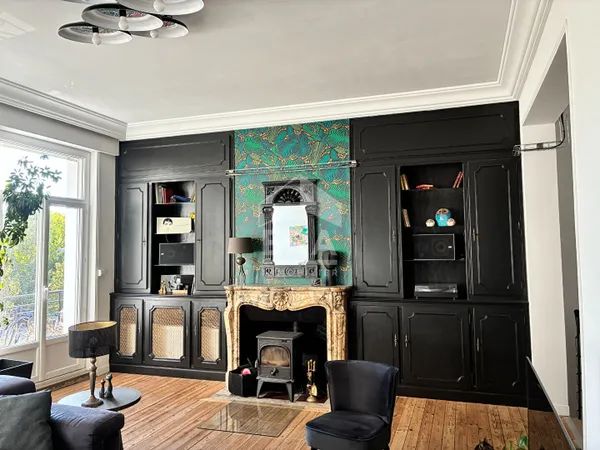 Maison 9 pièces 225 m²