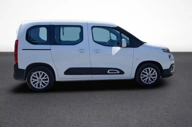 Citroën Berlingo taille m puretech 110 s&amp;s bvm6 — photo 7
